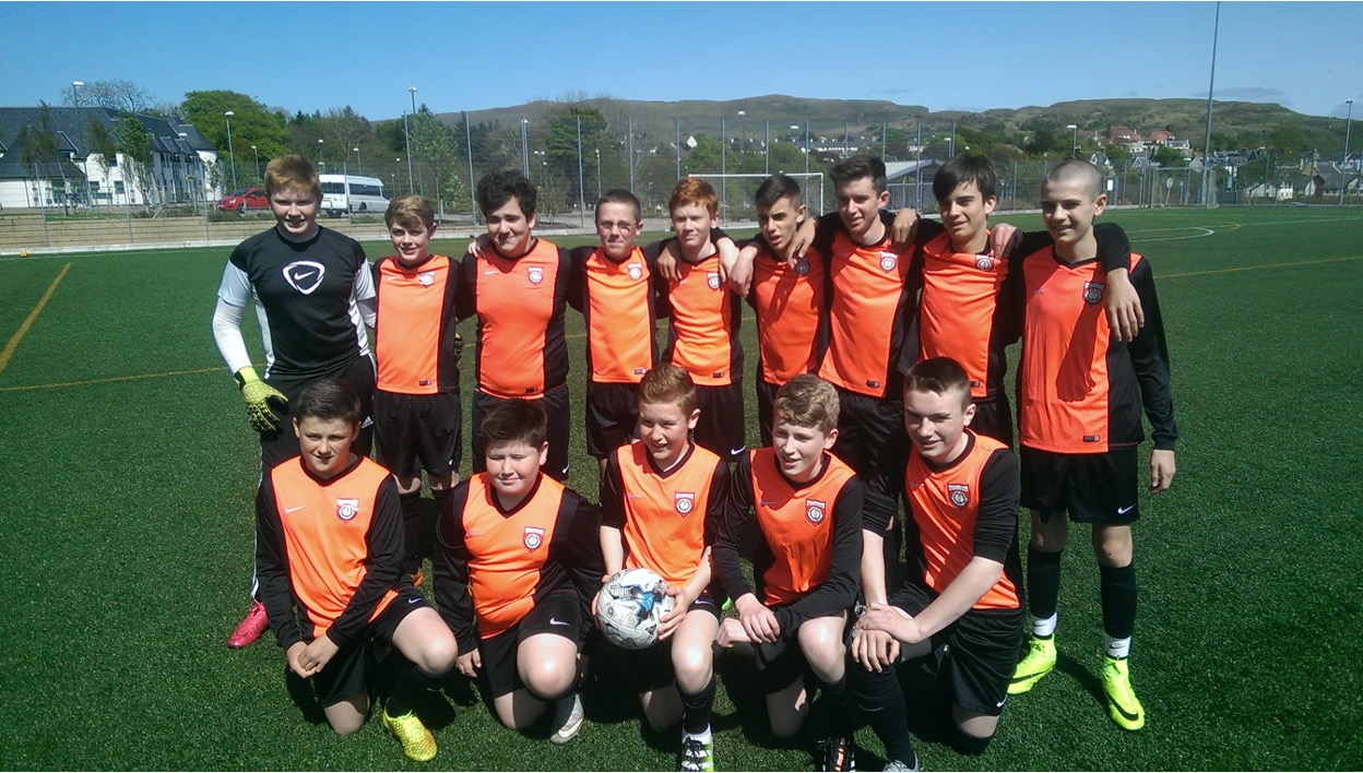 Sgoil Lionacleit Boy's Football team.